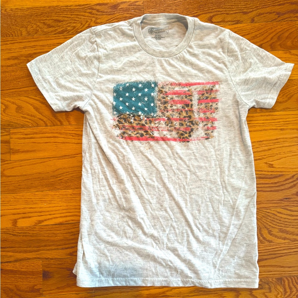 Women’s size small t-shirt (perfect for the 4th of July)